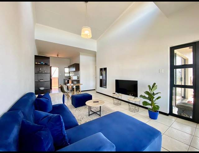 2 BEDROOM TOWNHOUSE FOR SALE IN OAKDENE